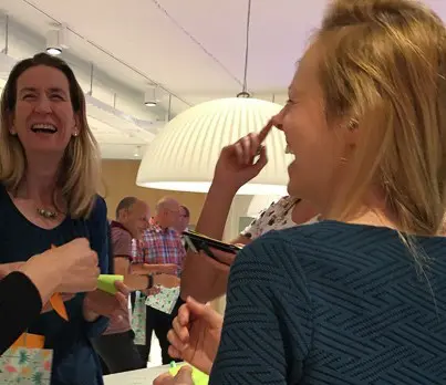 Speeddaten met collega's