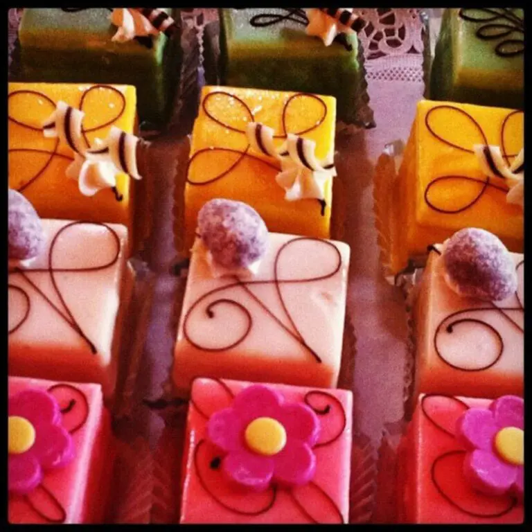 High Tea Boot